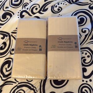 Ruvanti Cream Cloth Napkins